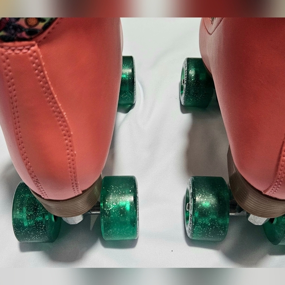Moxi Beach Bunny Roller Skates – Watermelon w/ Green Laces | Women’s Size 8 - Picture 12 of 15
